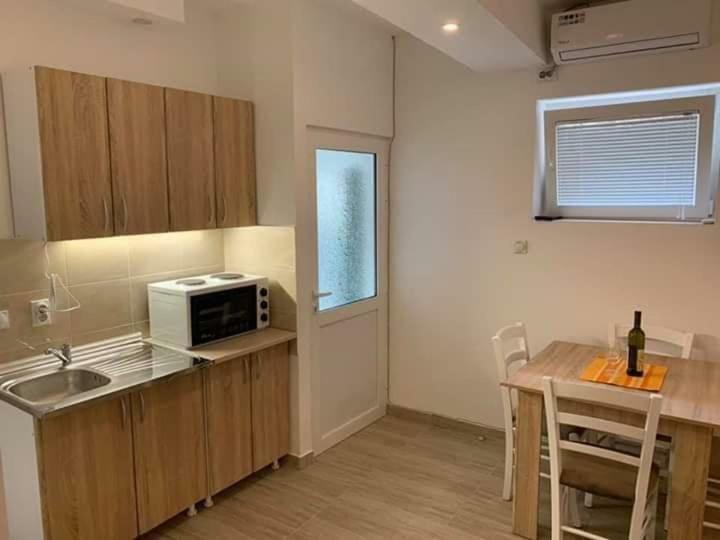 Apartments Dabovic Kotor Luaran gambar